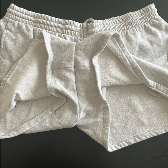 Used! Gray cotton shorts - Picture 4 of 5